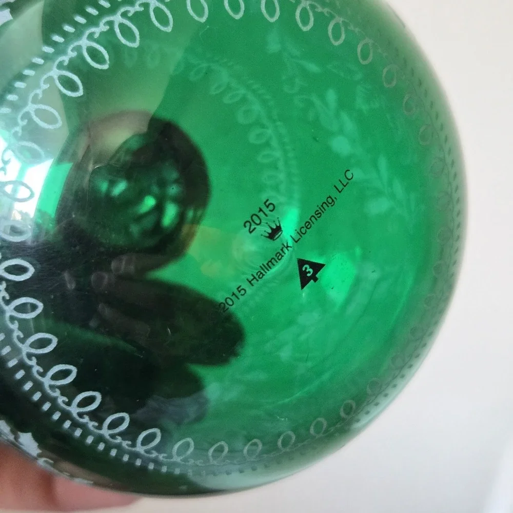 Hallmark Keepsake 2015 Christmas Commemorative Ornament QX9197 Glass Ball